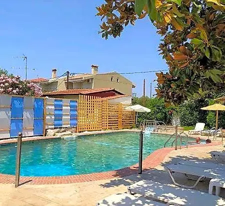 Halkidiki Greek Pride Themelis 호텔 2*